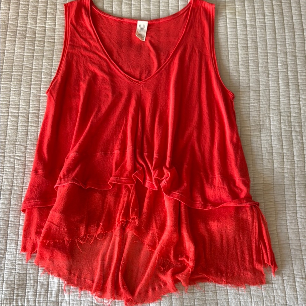 Red Sleeveless Top